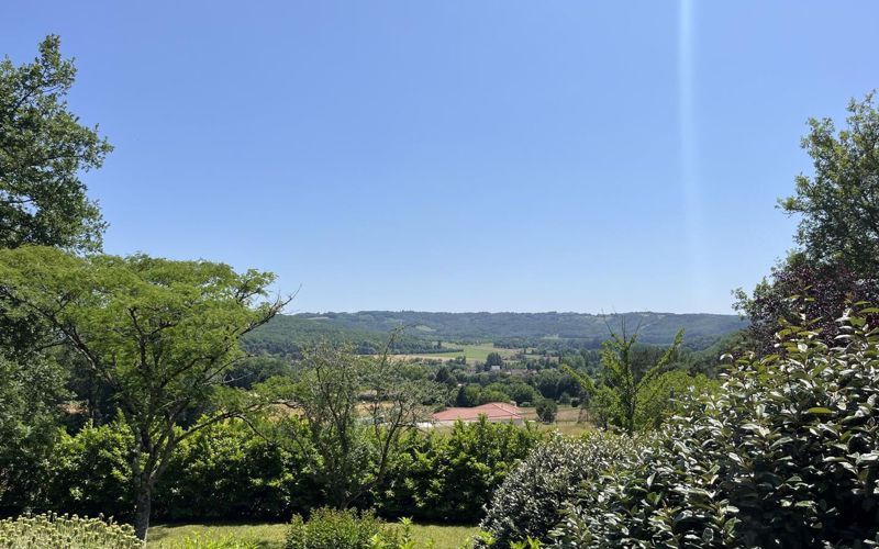 Property photo 2 of 38 Photo 32