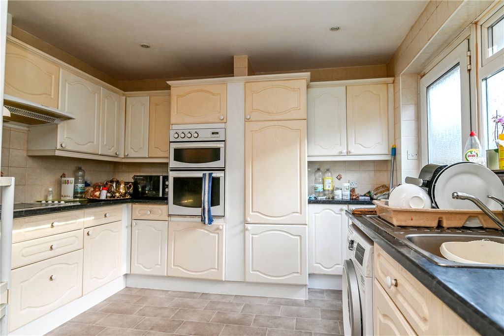 Property photo 2 of 15 Picture No. 05