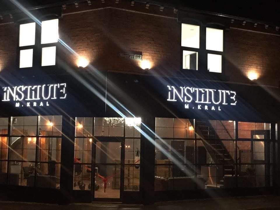 Property photo 2 of 8