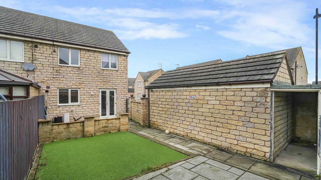 Property photo 3 of 14