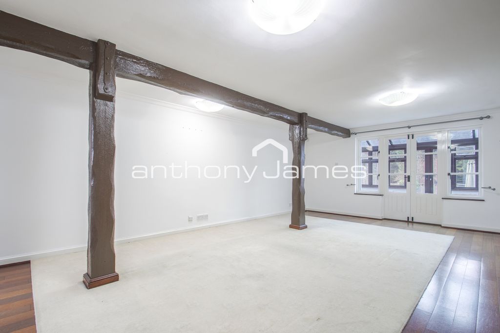 Property photo 2 of 21 Gallery