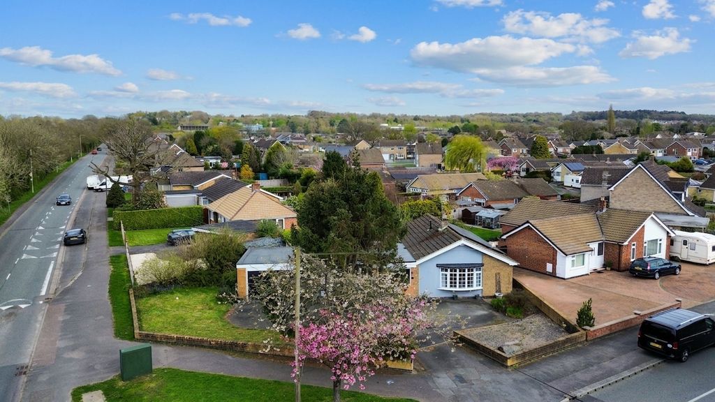 Property photo 2 of 21