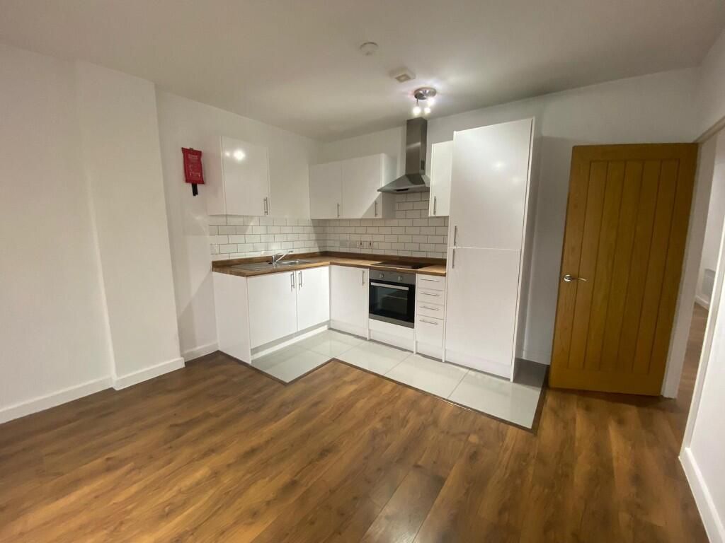 Property photo 2 of 6