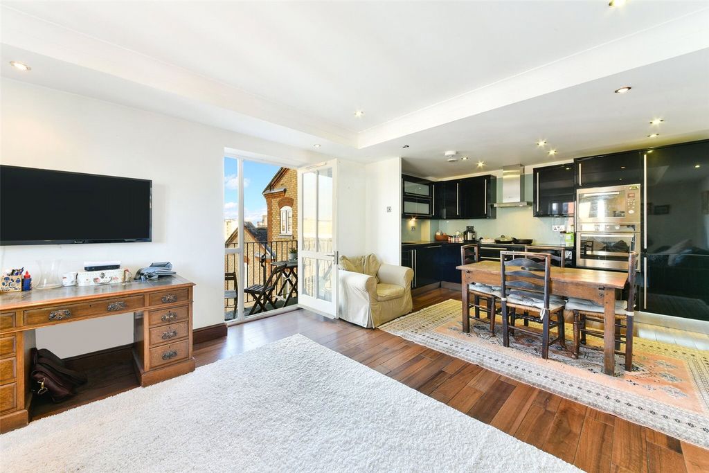 Property photo 1 of 12 Reception Room