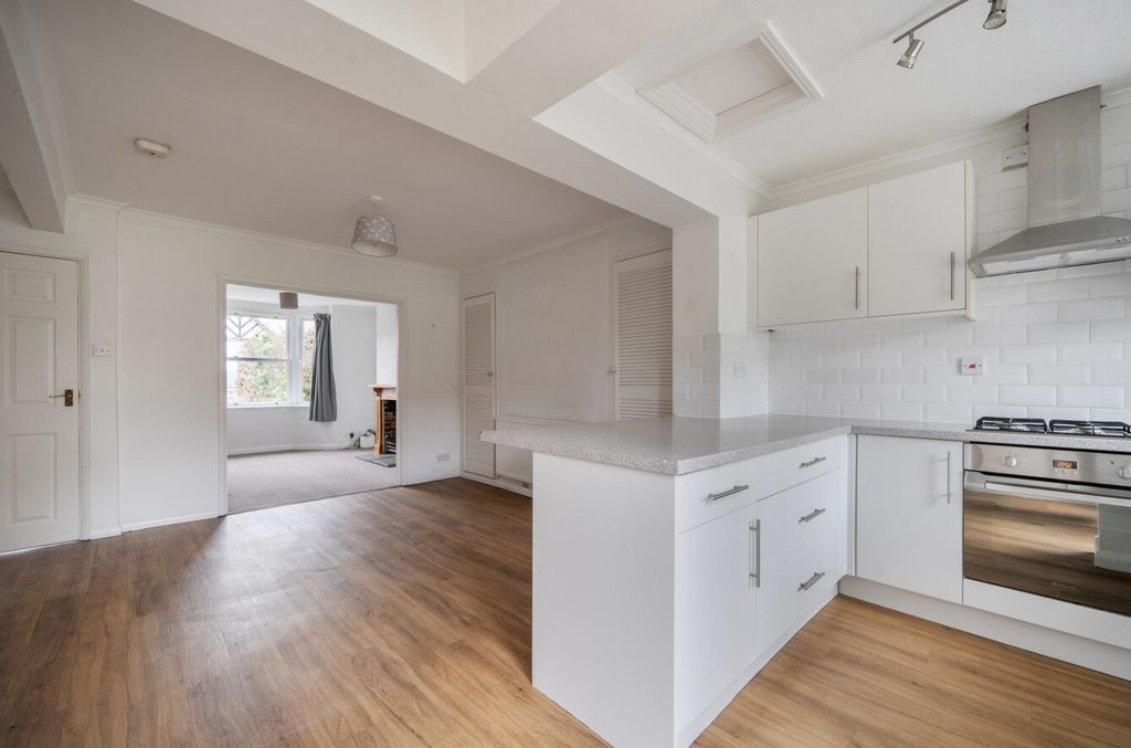 Property photo 2 of 19 1420366-8-69Aff52...