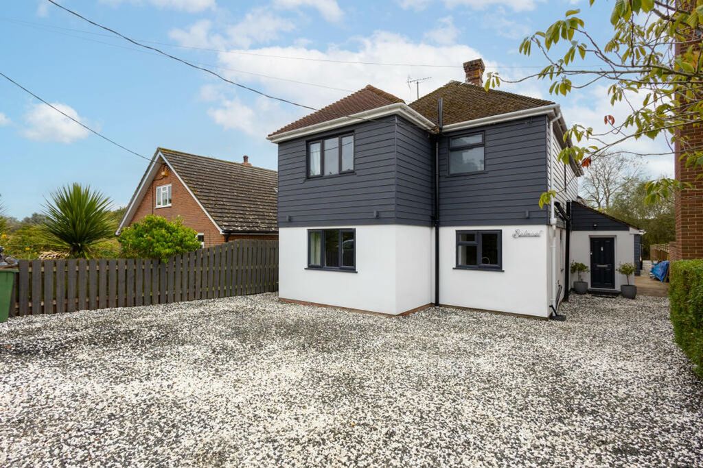 Property photo 3 of 23