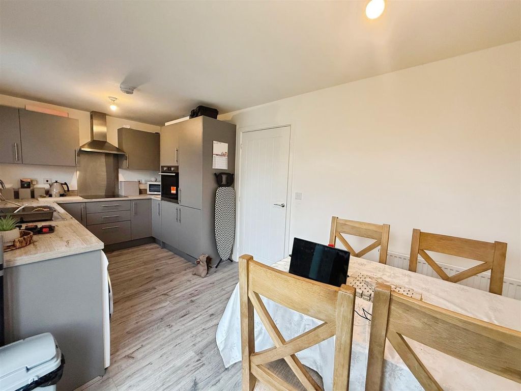 Property photo 3 of 14 B75Af558-Image00006.Jpeg