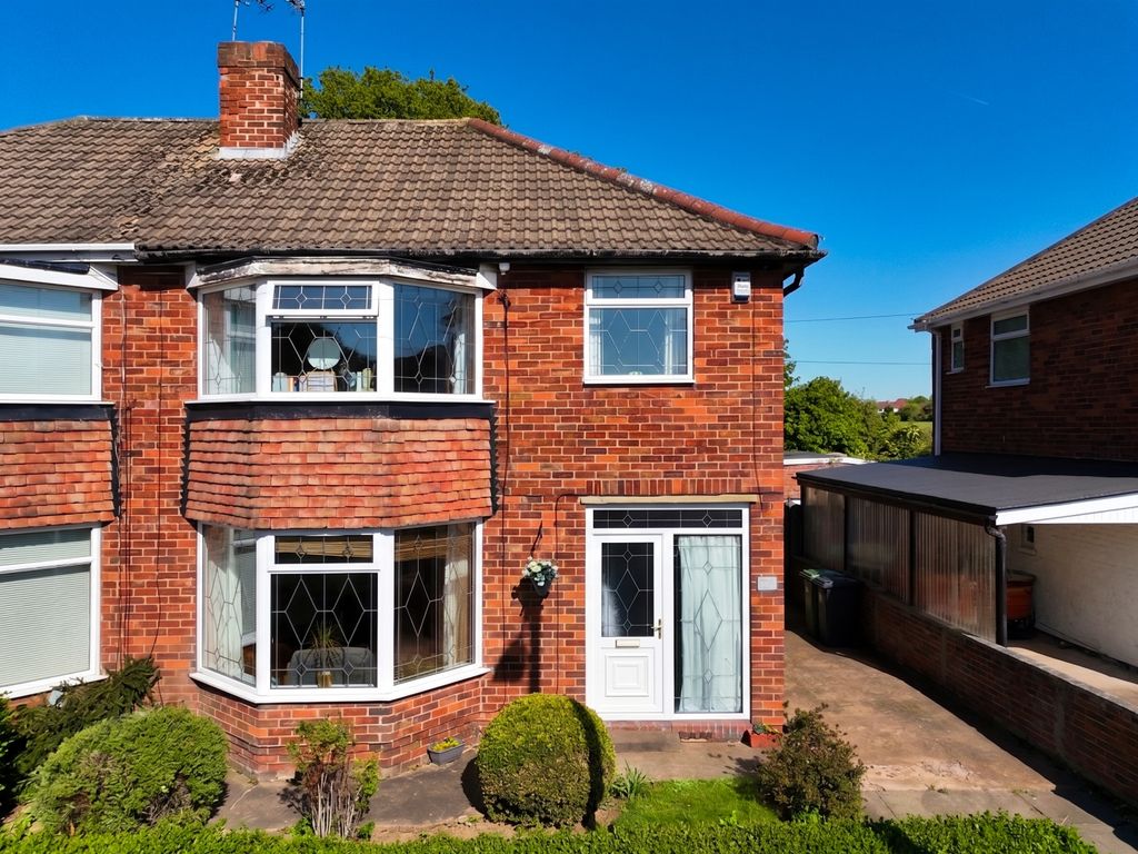 Property photo 1 of 12 Front