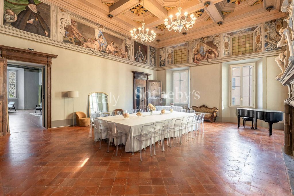 Property photo 3 of 27