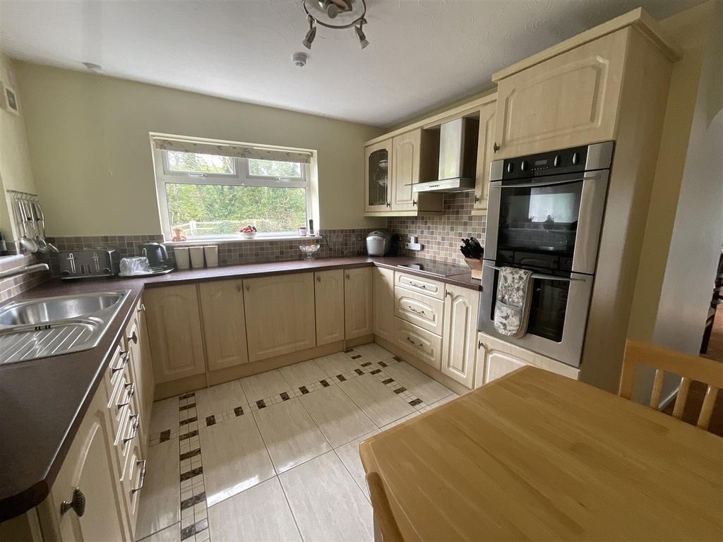 Property photo 3 of 30 Img_1683.Jpg