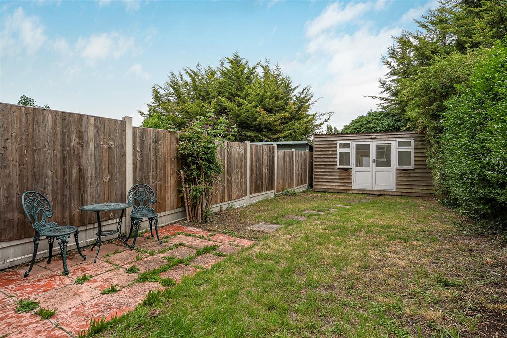 Property photo 3 of 9 Rear Garden &amp; Lodge