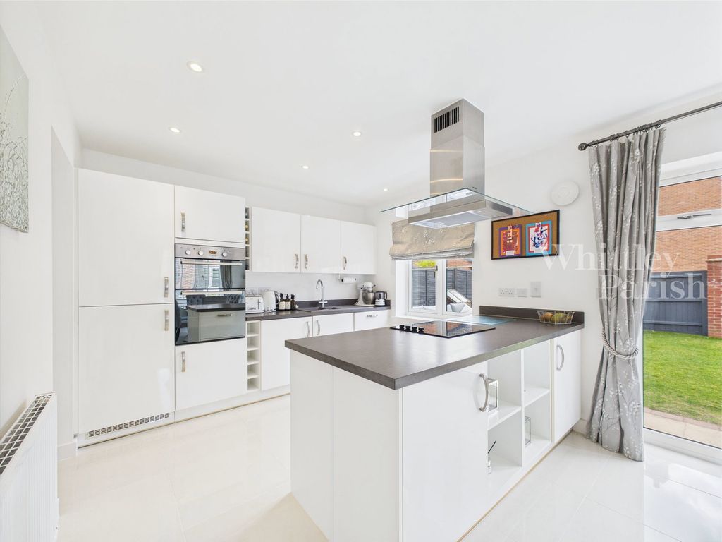 Property photo 3 of 21