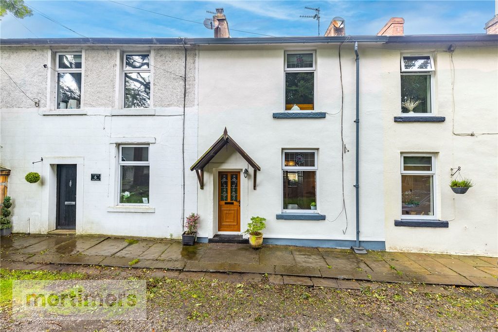 Property photo 1 of 15 Front External