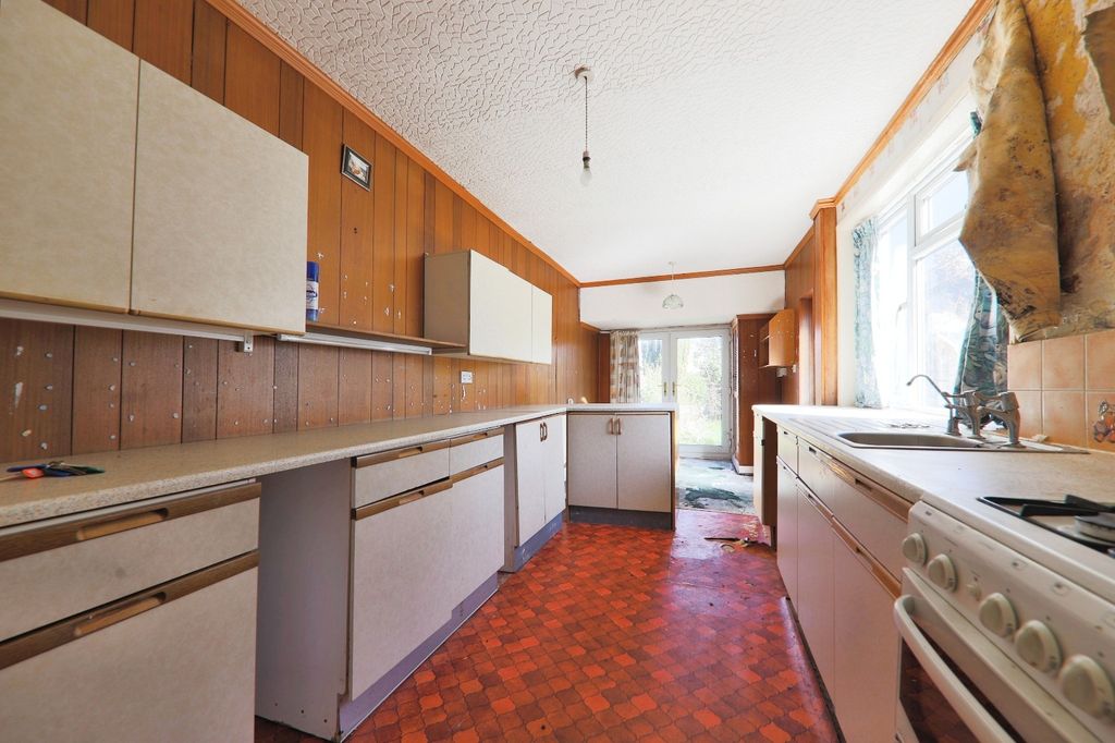 Property photo 3 of 9 3958467