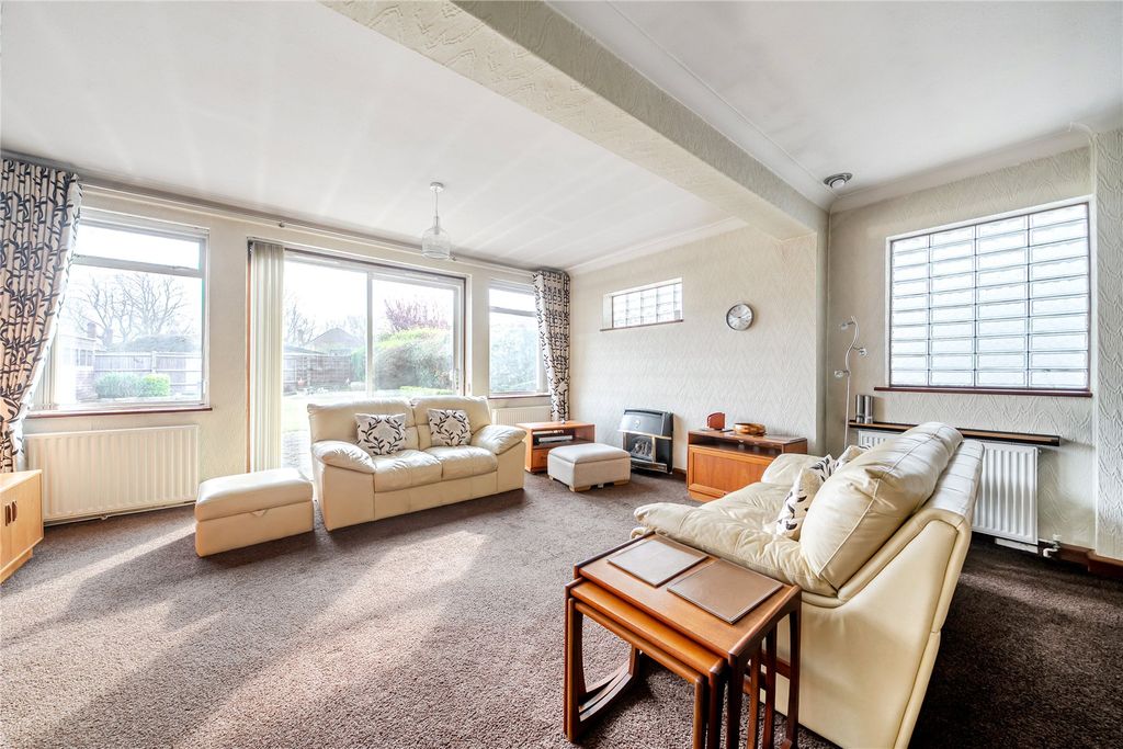 Property photo 2 of 20 Picture No. 15