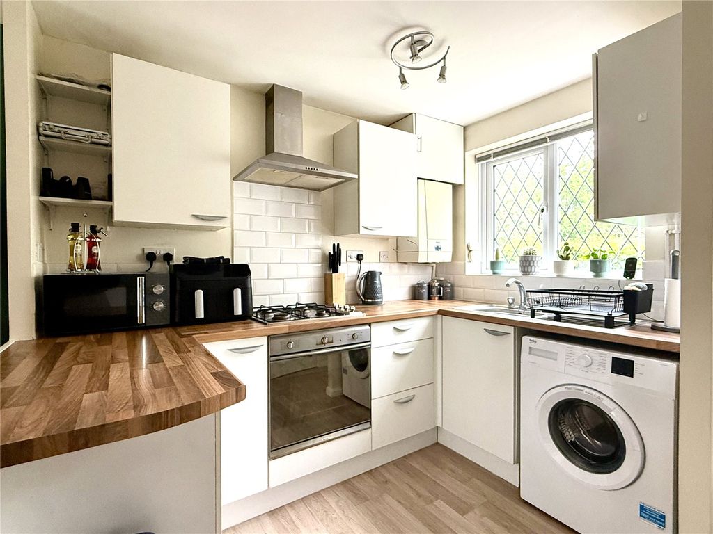 Property photo 3 of 11 Picture No. 11