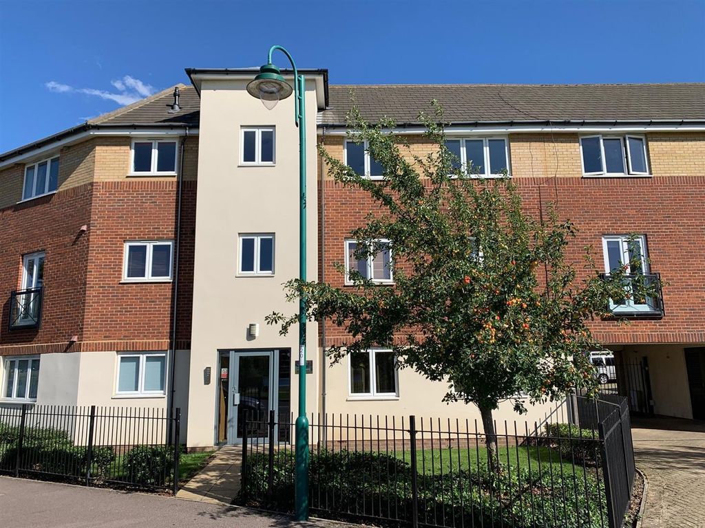 Property photo 1 of 10 Front