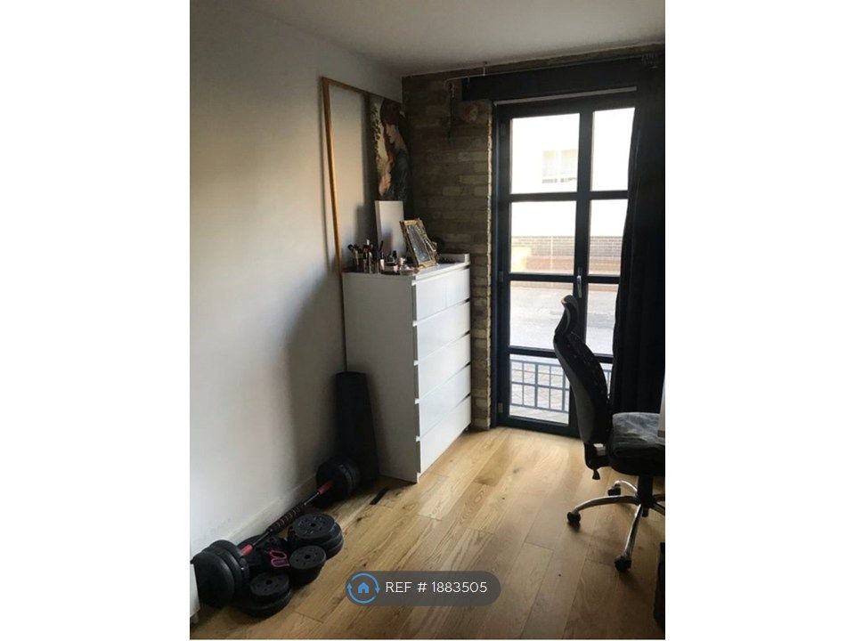 Property photo 2 of 12