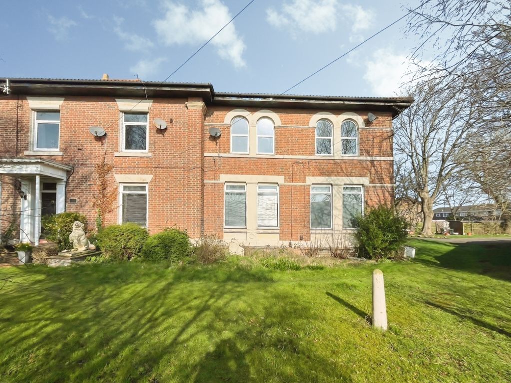 Property photo 1 of 18 Pbox-Img.Jpeg