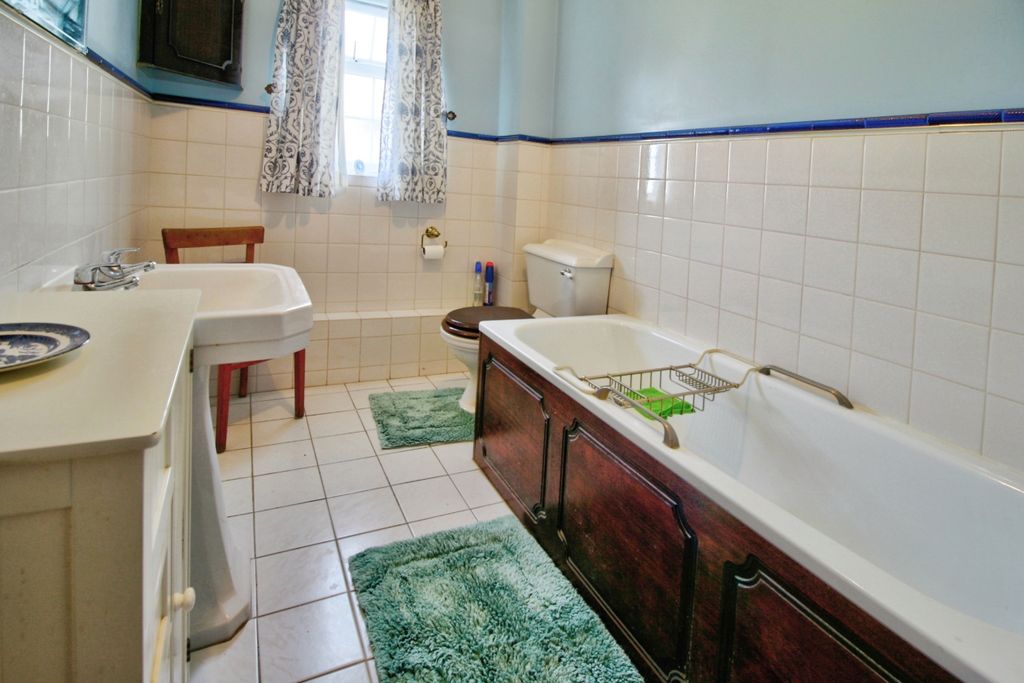 Property photo 3 of 17 05d8ce68-84Ha13