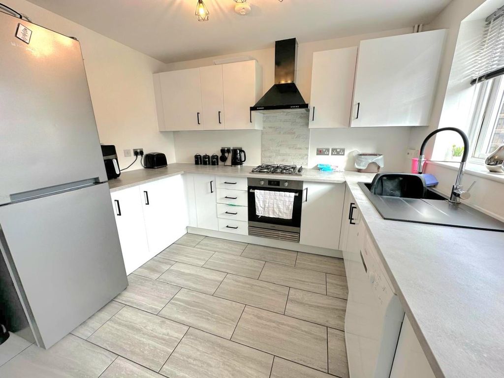 Property photo 3 of 16 Img-20240415-Wa0073.Jpg