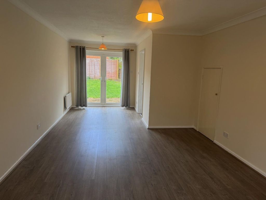 Property photo 3 of 9 Dining Room.Jpg