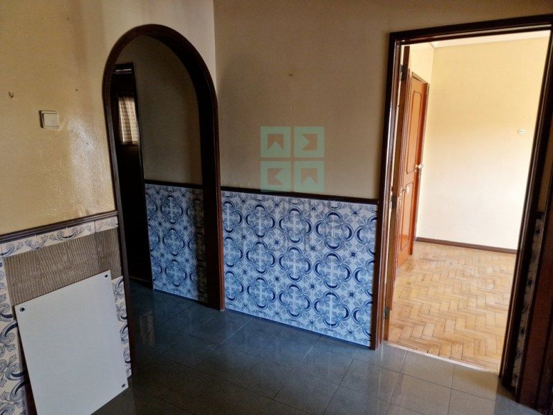 Property photo 3 of 36