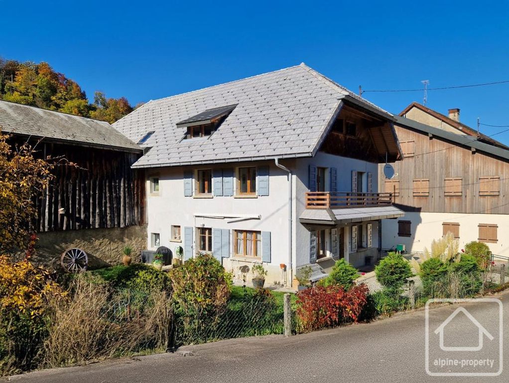 Property photo 2 of 36