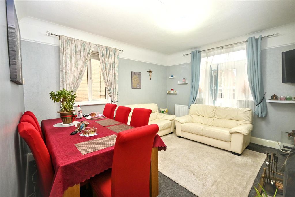 Property photo 2 of 14 Dsc_7930.Jpg