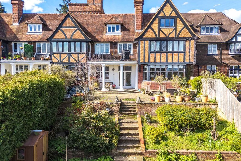 Property photo 1 of 19 Picture No. 05