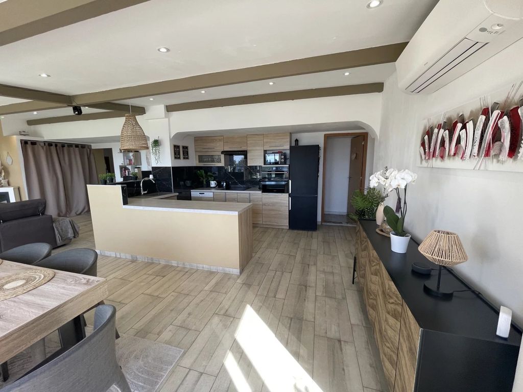 Property photo 1 of 21 Near And Facing The Sea : 4-Bedroom Apartment With Panoramic Sea Views And Terraces