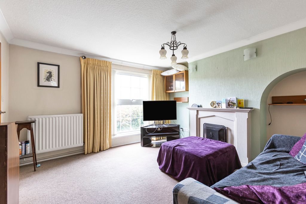 Property photo 2 of 12 Living Room