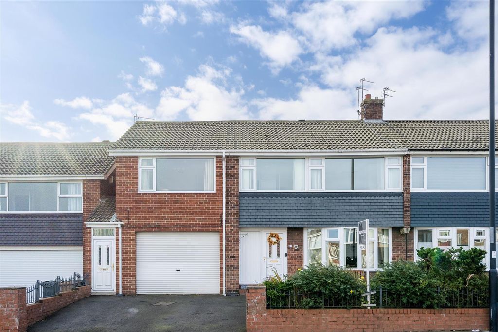 Property photo 1 of 11 External