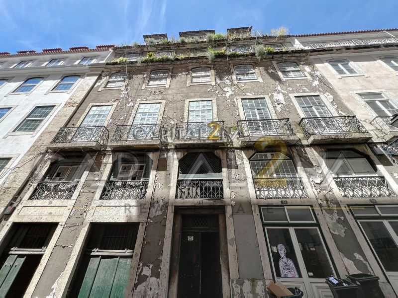 Property photo 2 of 51