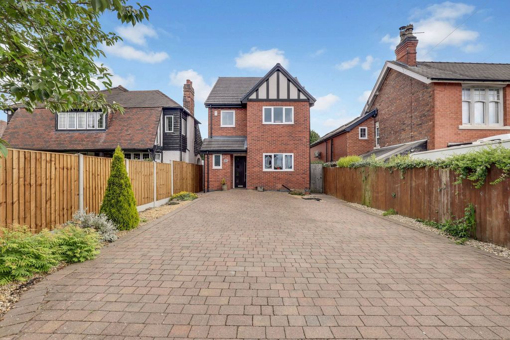 Property photo 1 of 30