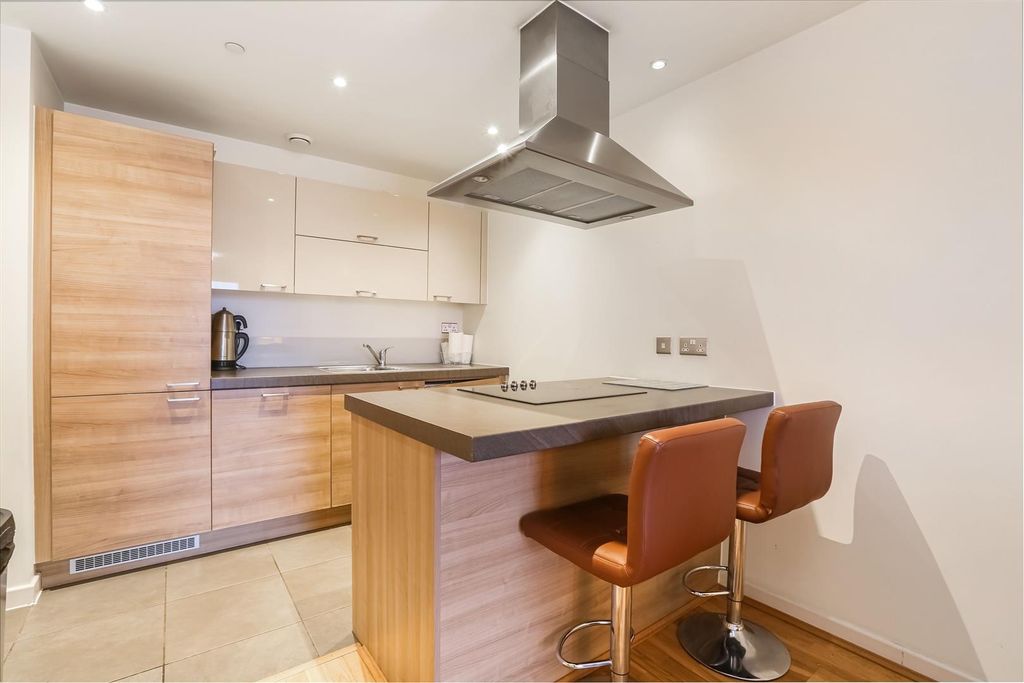 Property photo 2 of 9 Kitchen.Jpeg