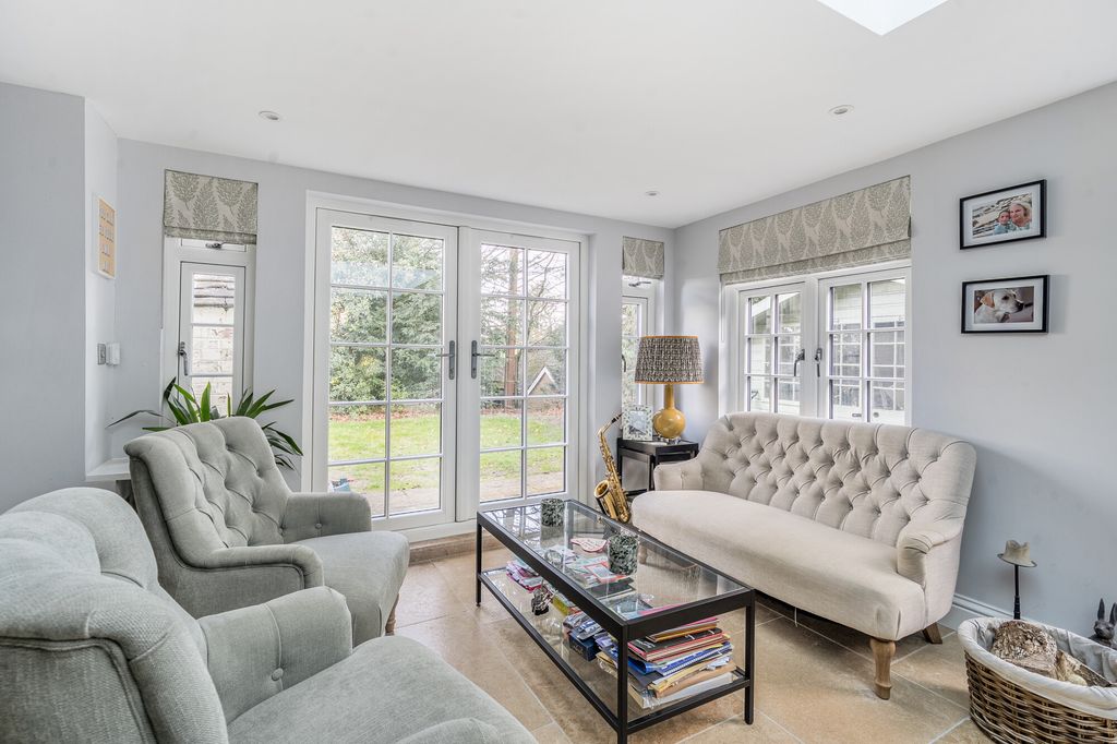 Property photo 3 of 12