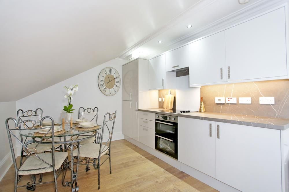 Property photo 3 of 14 Kd