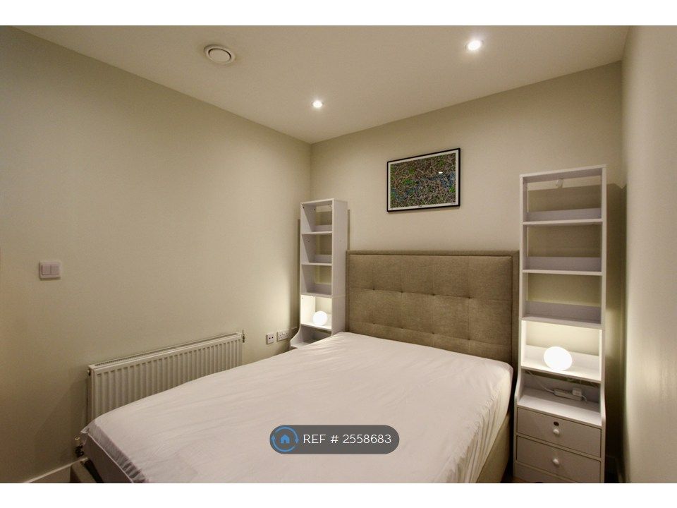 Property photo 2 of 11 Sleeping Space