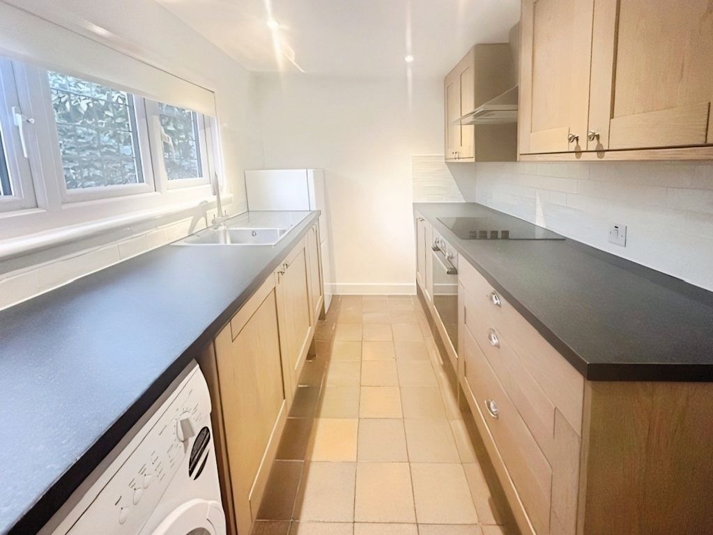 Property photo 3 of 23