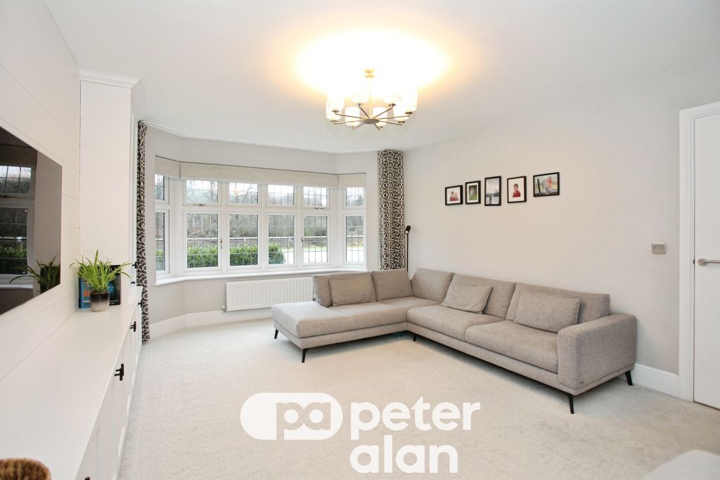 Property photo 3 of 34