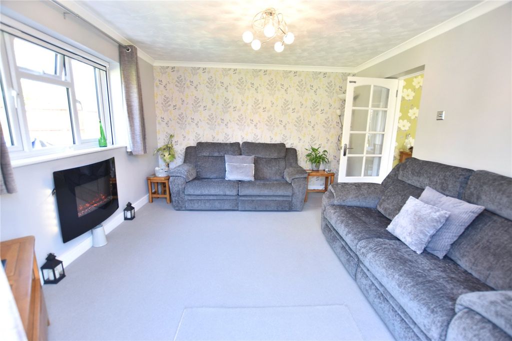 Property photo 2 of 18 Picture No. 02