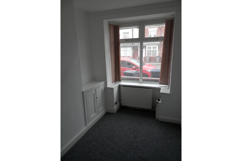 Property photo 2 of 23