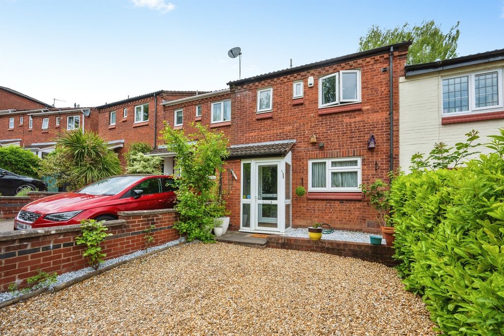 Property photo 1 of 17
