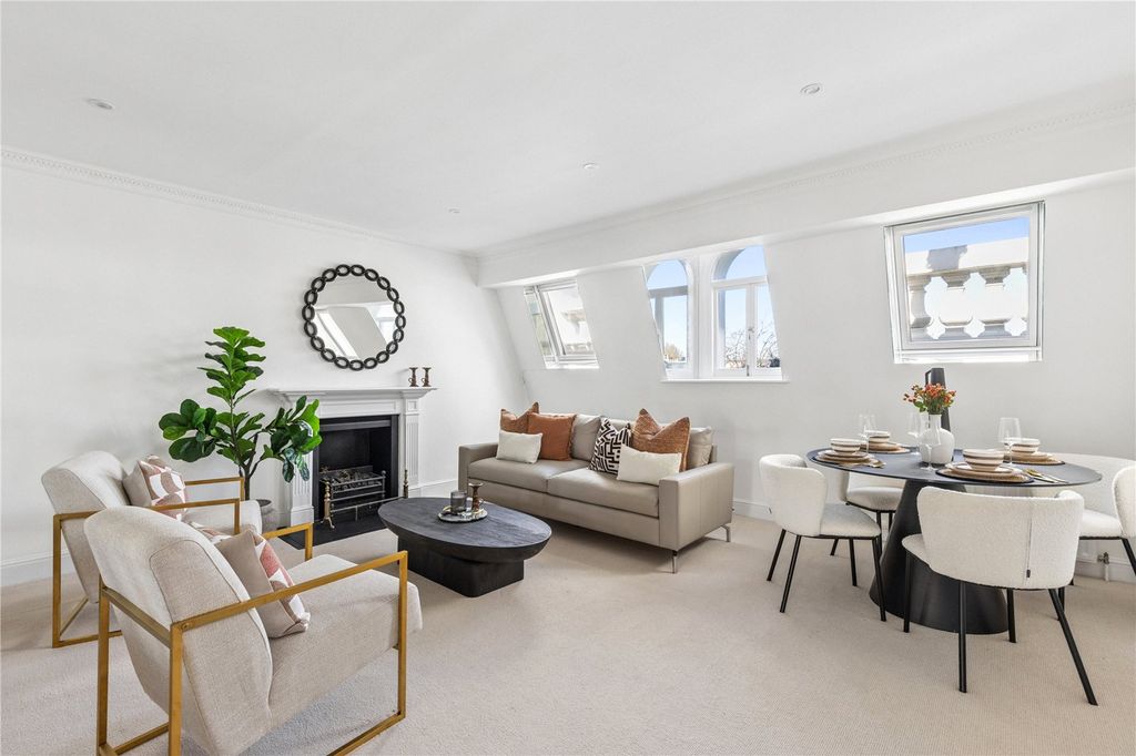 Property photo 2 of 22 Reception Room