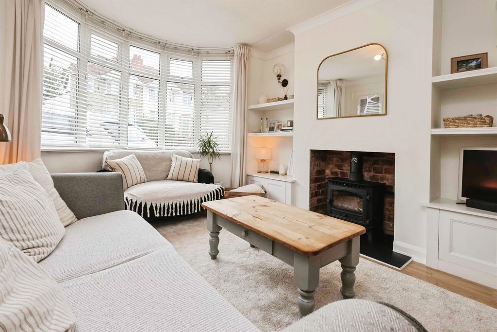 Property photo 2 of 15