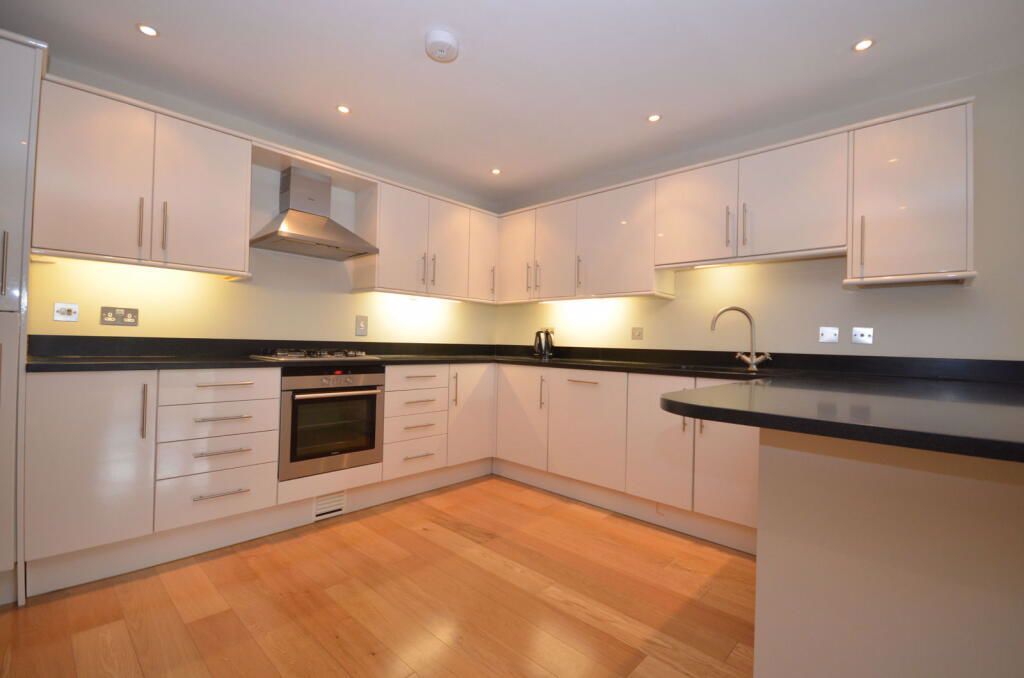 Property photo 3 of 7 Photo 3