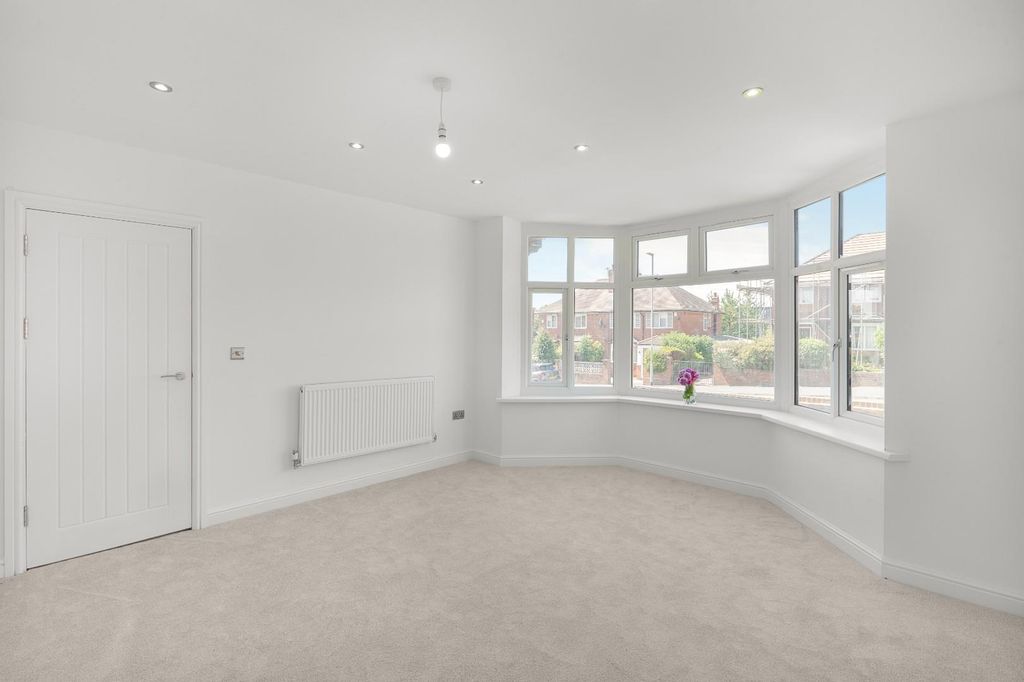 Property photo 3 of 24 3.Jpg