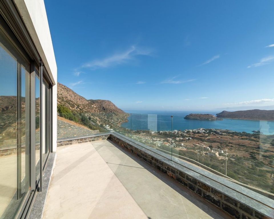 Property photo 1 of 30