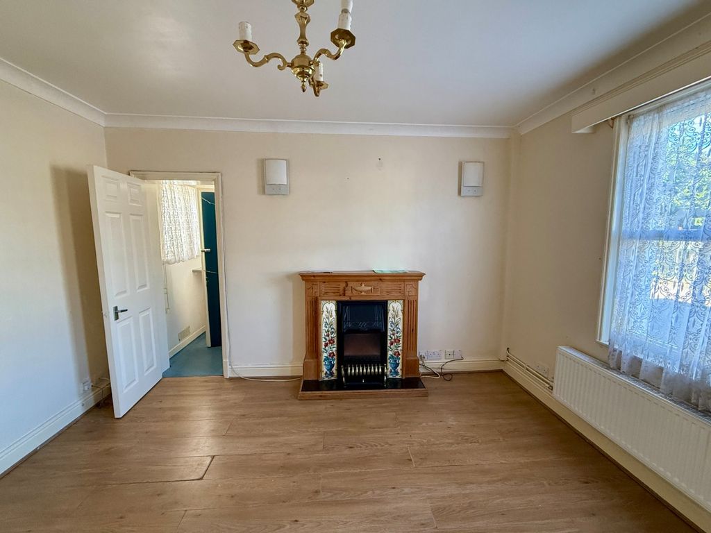 Property photo 2 of 12 Picture No. 07